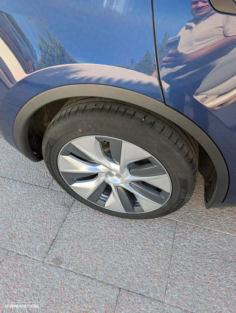 Tesla Model Y Standard - 7