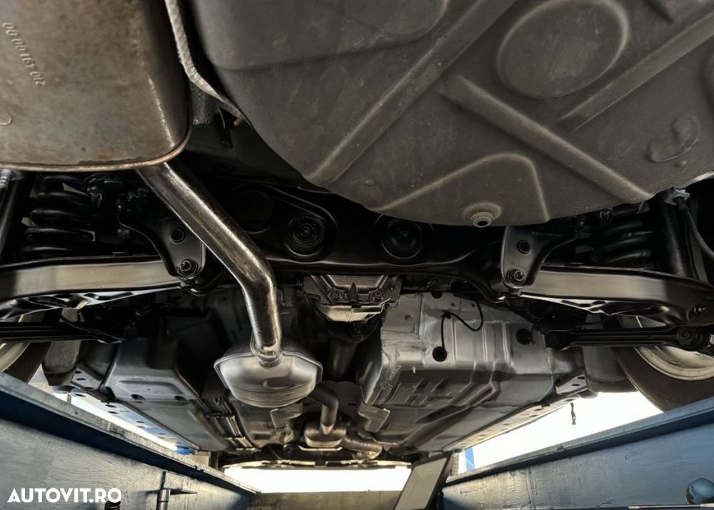 Mercedes-Benz E - 15