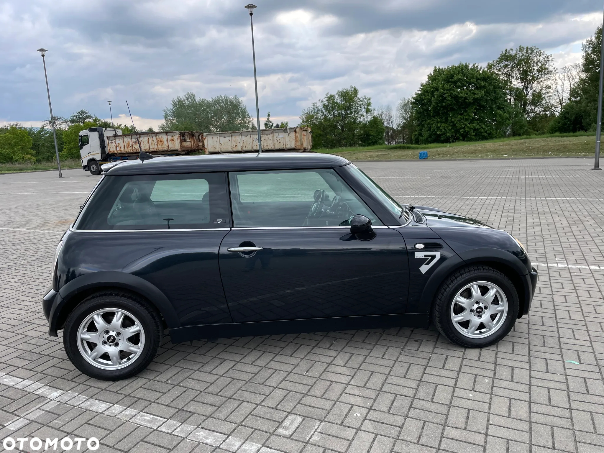 MINI ONE Seven - 5