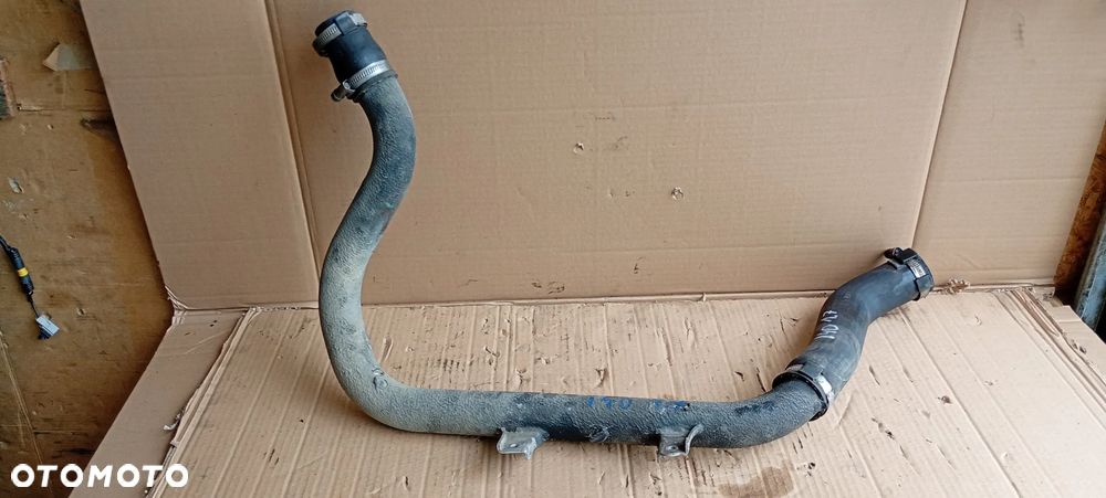 Przewód wąż rura intercoolera Hyundai i40 1.7 CRDI 28252-2A700 - 1