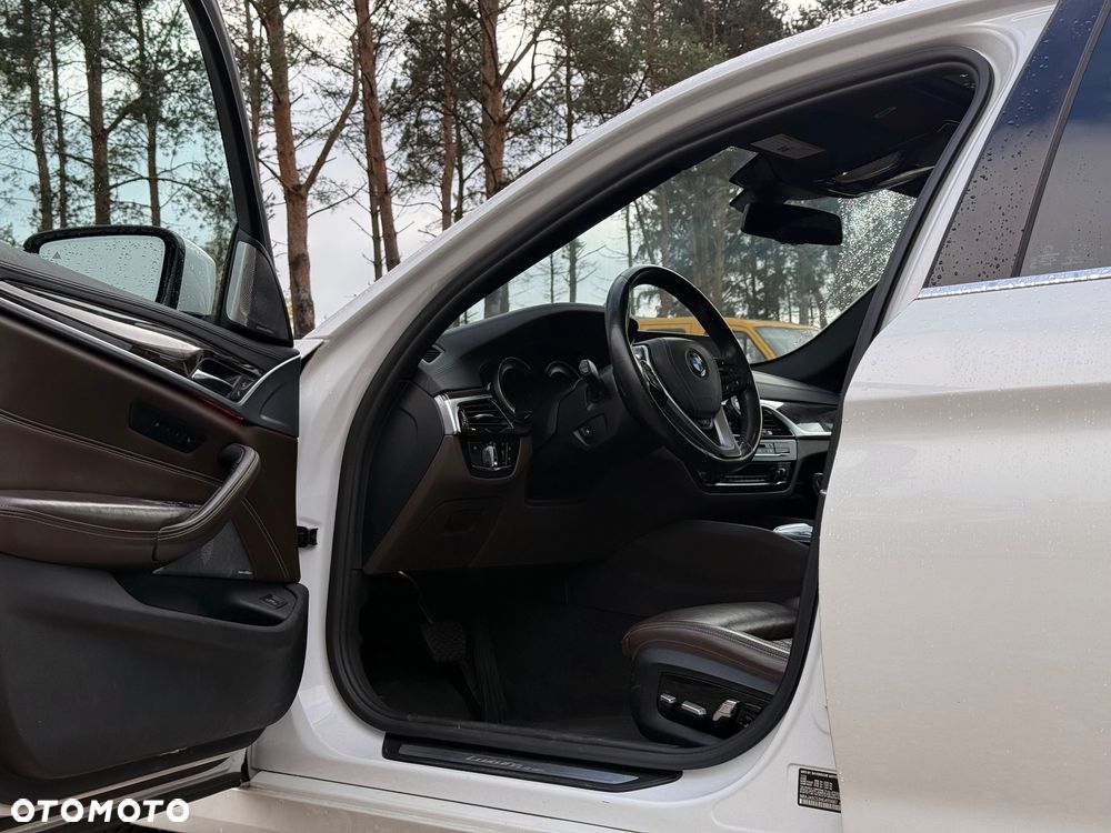 BMW Seria 5 530i Luxury Line - 7