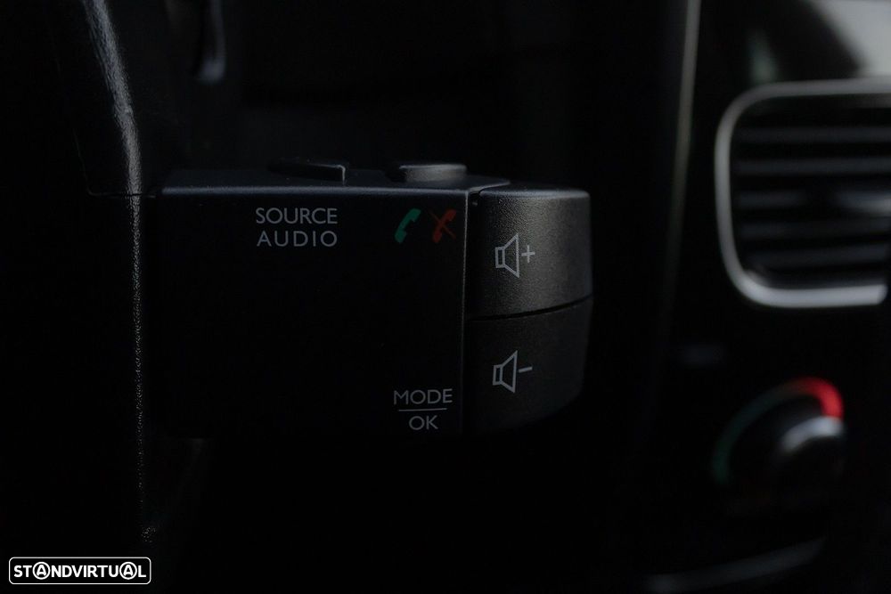 Renault Clio 0.9 TCe Limited - 18