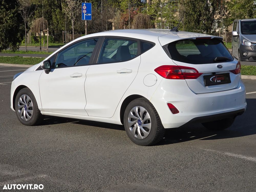 Ford Fiesta 1.5 TDCi S&S COOL&CONNECT - 16