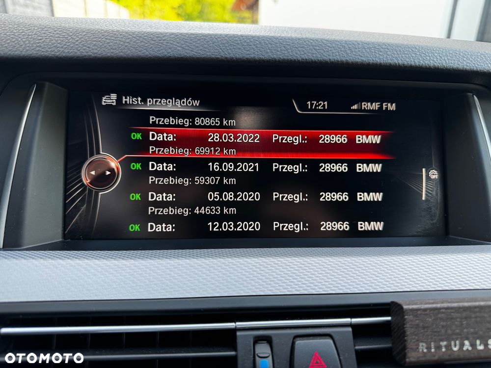 BMW Seria 5 520d xDrive - 32
