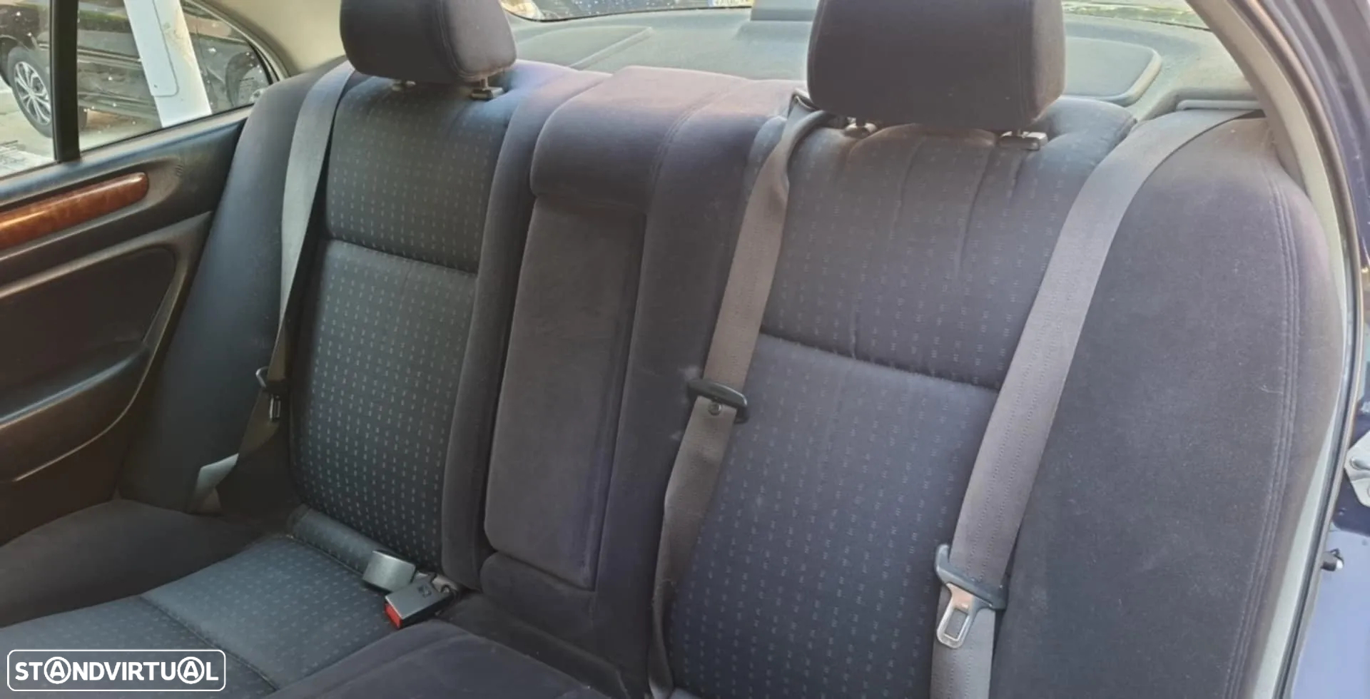 Honda Accord 1.8 LS - 11