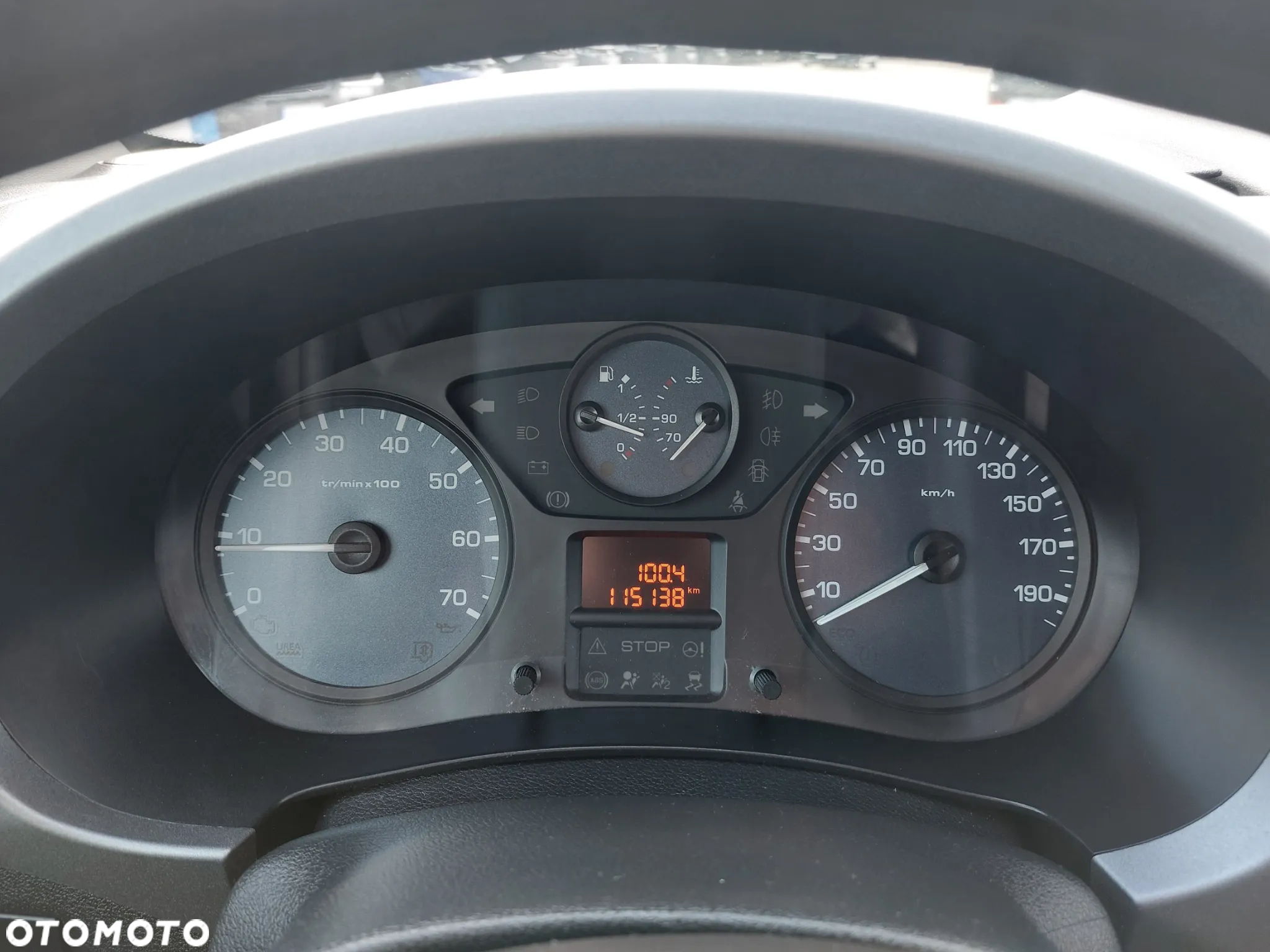 Peugeot Partner 1.6 BlueHDi Active - 26