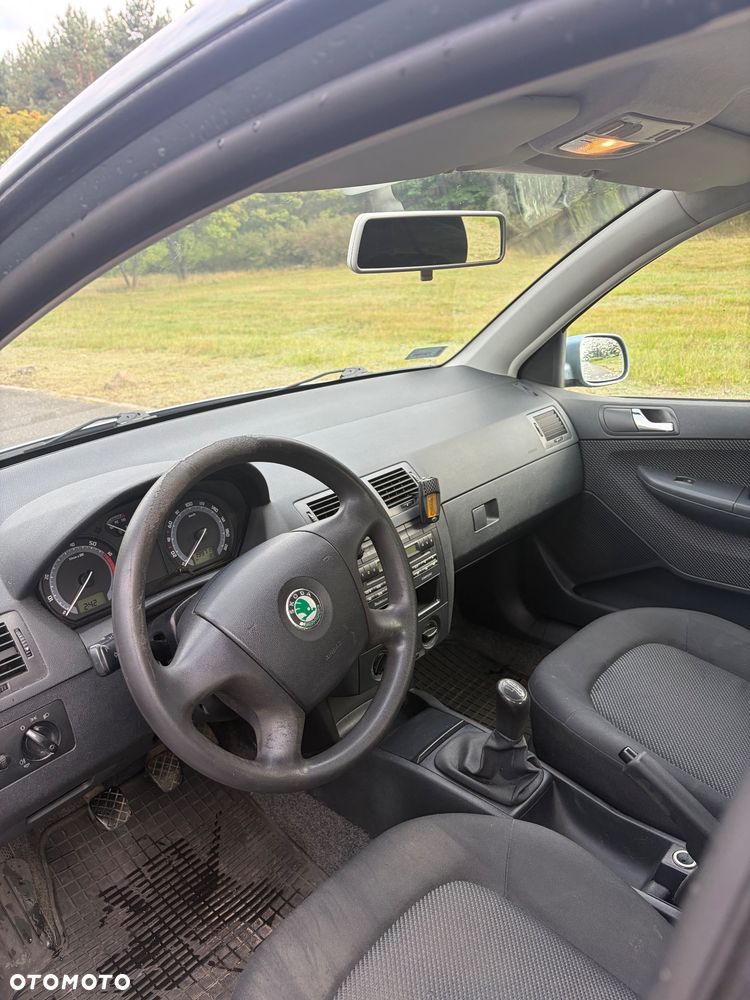 Skoda Fabia 1.4 16V Comfort - 5
