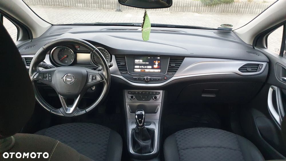 Opel Astra - 9