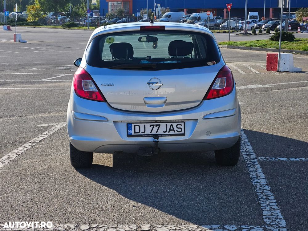 Opel Corsa 1.2 Essentia - 4