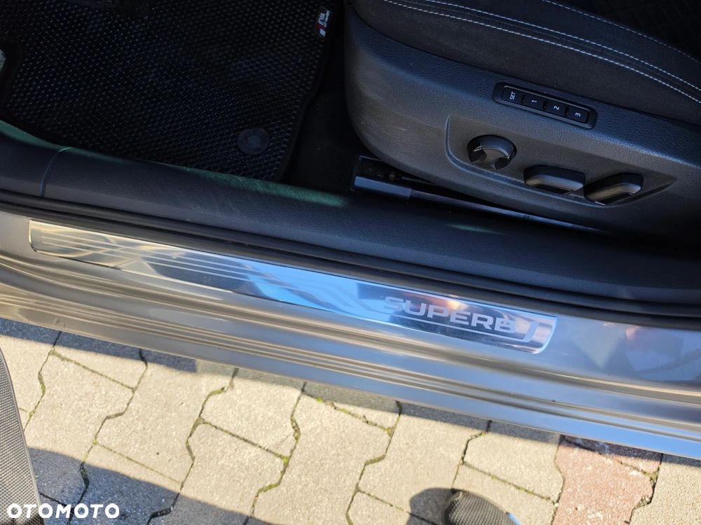 Skoda Superb - 11