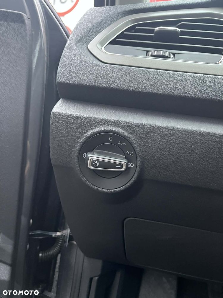 Volkswagen T-Roc - 17