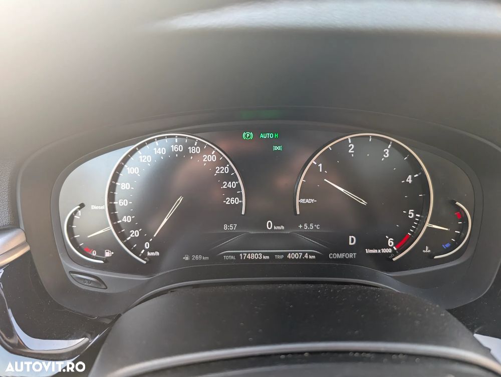 BMW Seria 5 520d xDrive Touring Aut. - 15