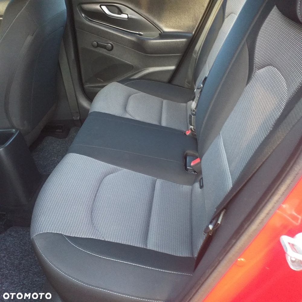 Hyundai i30 blue 1.4 Classic - 10