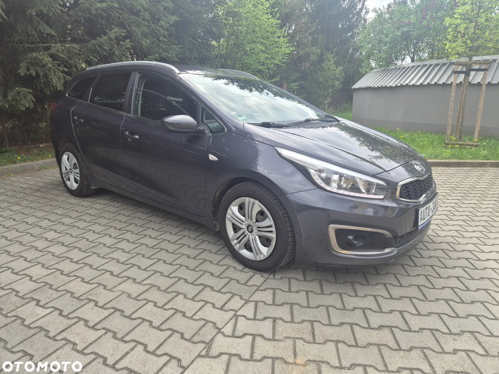 Kia Ceed 1.6 GDI ISG Dream-Team Edition - 4