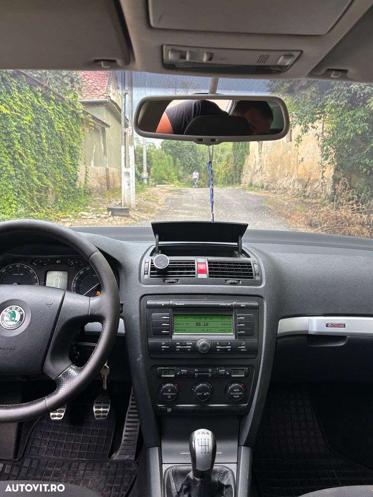 Skoda Octavia 2.0 TDI DPF Ambient 4x4 - 5