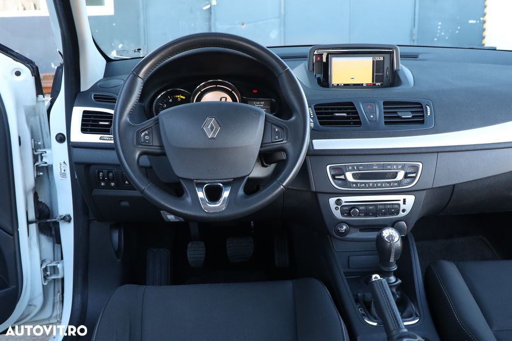 Renault Megane dCi 110 FAP Paris Business - 6