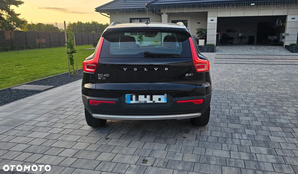 Volvo XC 40 B4 B AWD DKG Inscription - 5