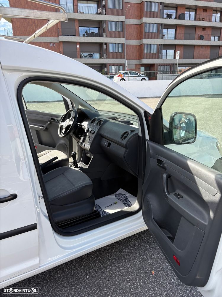 VW Caddy 1.6 - 6