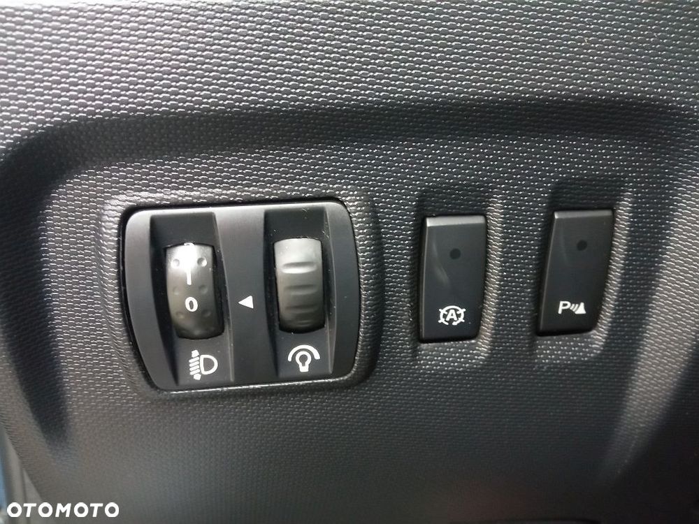 Renault Captur 0.9 Energy TCe Life EU6 - 15