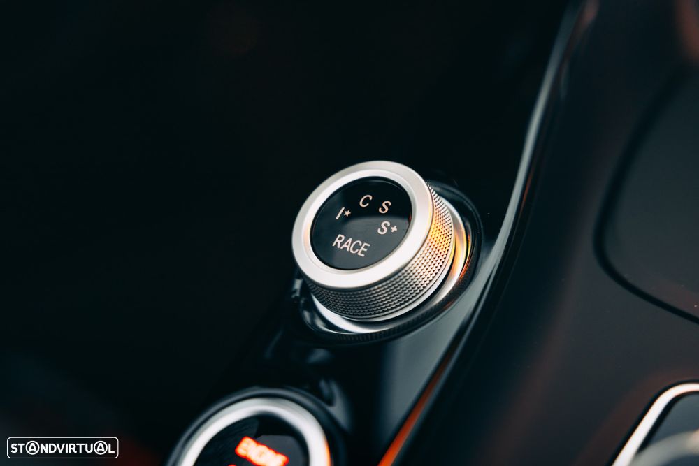 Mercedes-Benz AMG GT C Roadster - 34