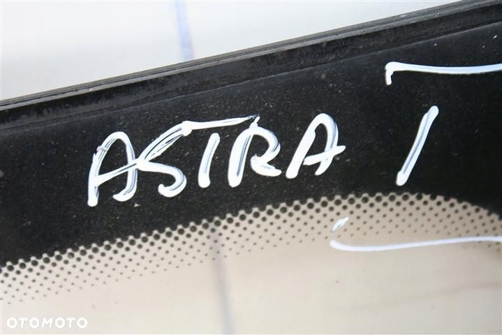 SZYBA PRZEDNIA CZOŁOWA OPEL ASTRA I - 2
