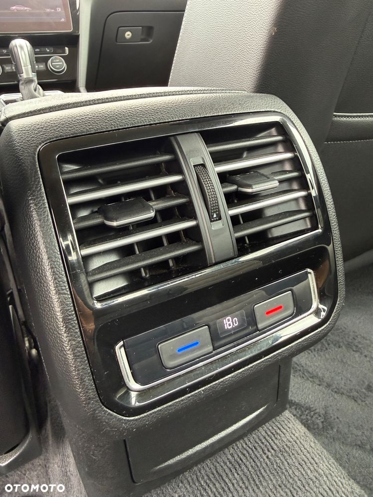 Volkswagen Passat 2.0 TDI BMT 4Mot Highline DSG - 33