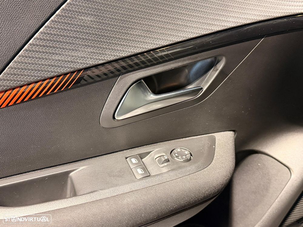 Peugeot 208 1.2 PureTech Active - 32