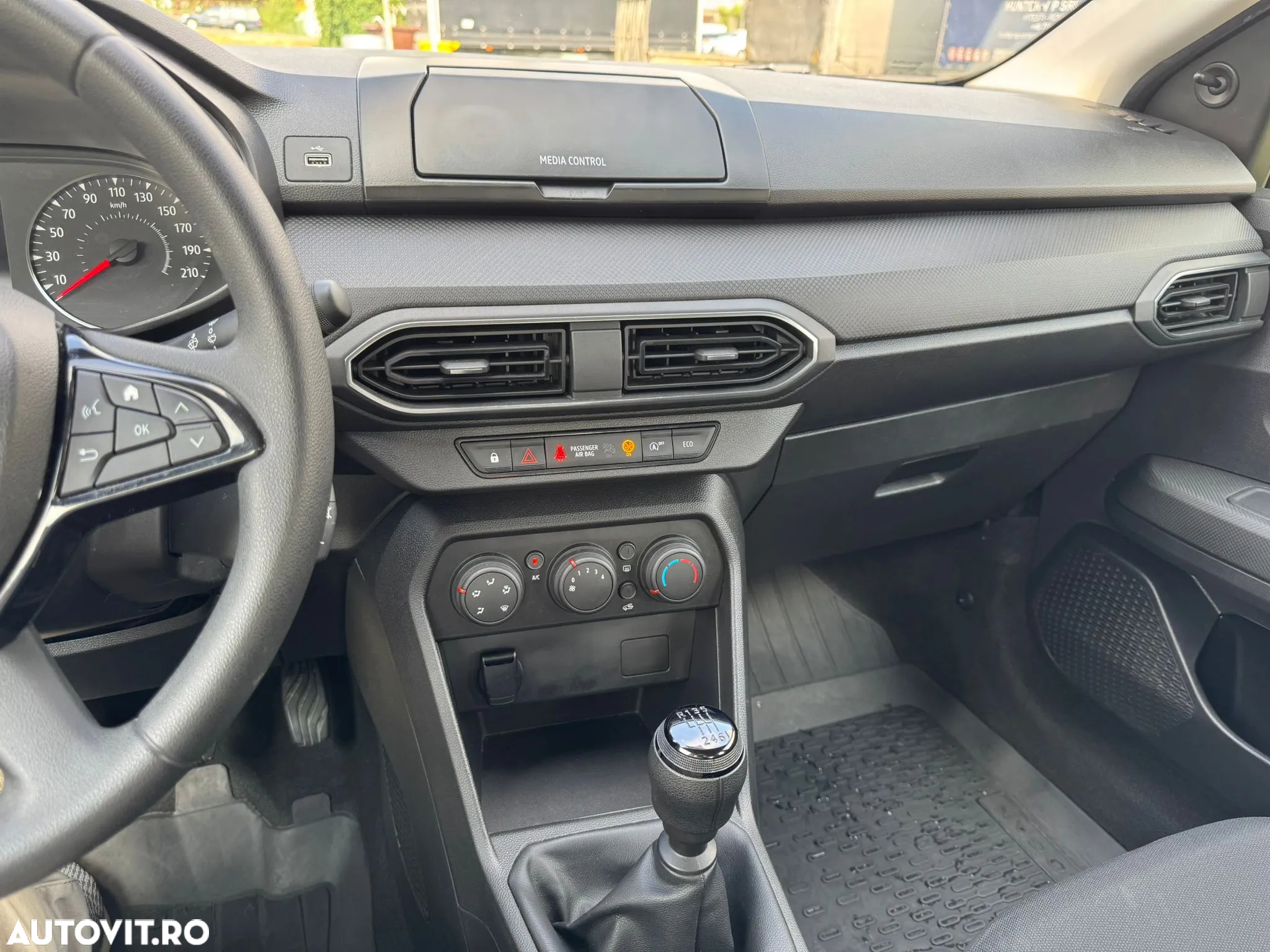 Dacia Logan - 19