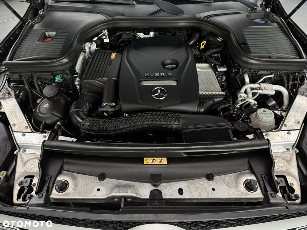 Mercedes-Benz GLC 300 e 4-Matic Business Edition - 21