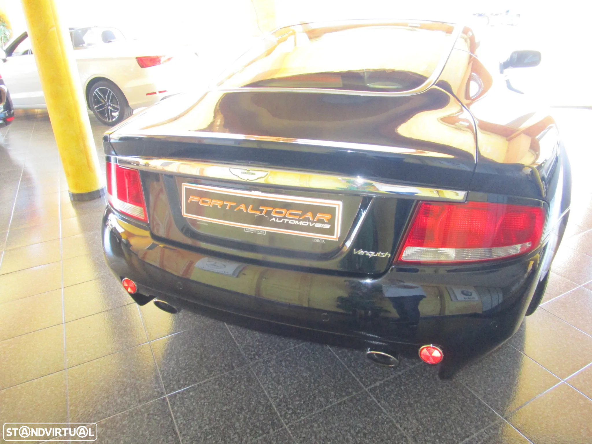 Aston Martin Vanquish - 29