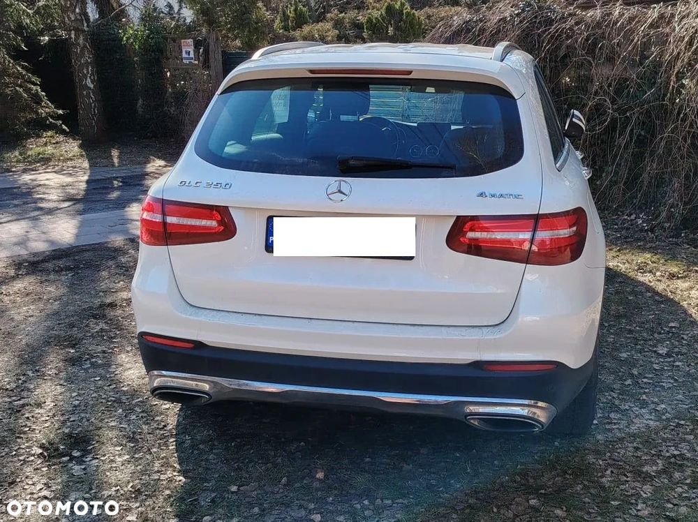 Mercedes-Benz GLC - 6