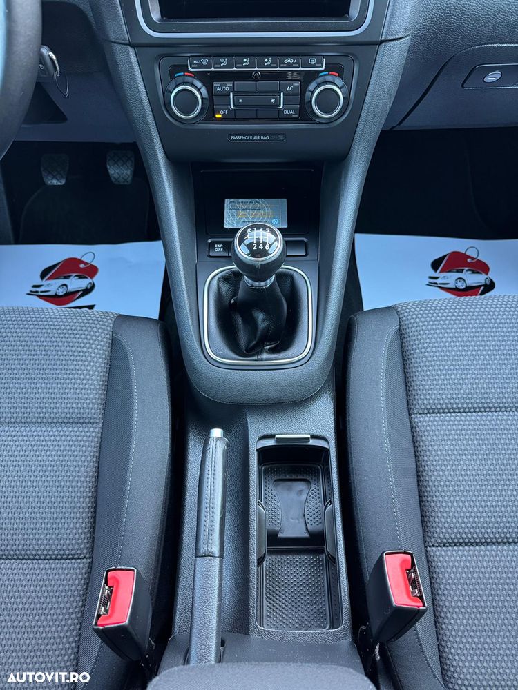 Volkswagen Golf - 21