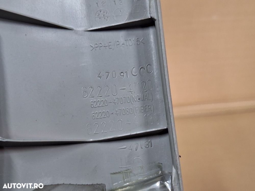 Ornament stalp (A) stanga TOYOTA PRIUS _W3_ 2008 - >1.8 Hybrid 2ZR-FXE 62220-47120 - 1