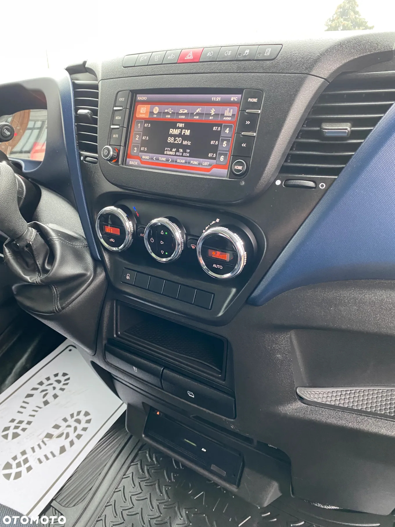 Iveco DAILY 35S16 HI-MATIC KONTENER 8 EUROPALET WINDA ZEPRO - 37