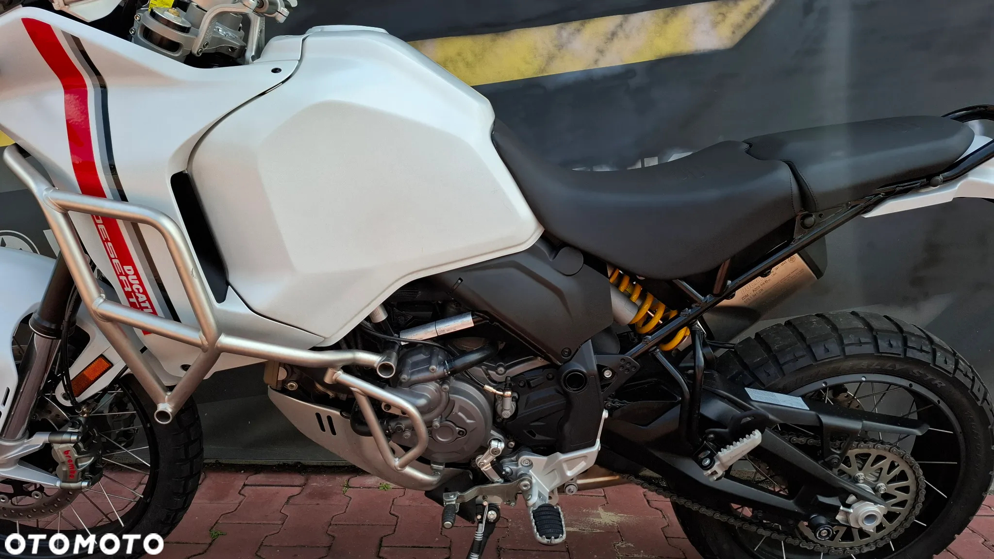 Ducati DesertX - 12