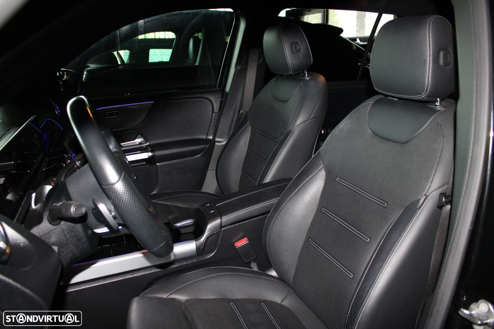 Mercedes-Benz EQB 350 4Matic AMG Line - 30