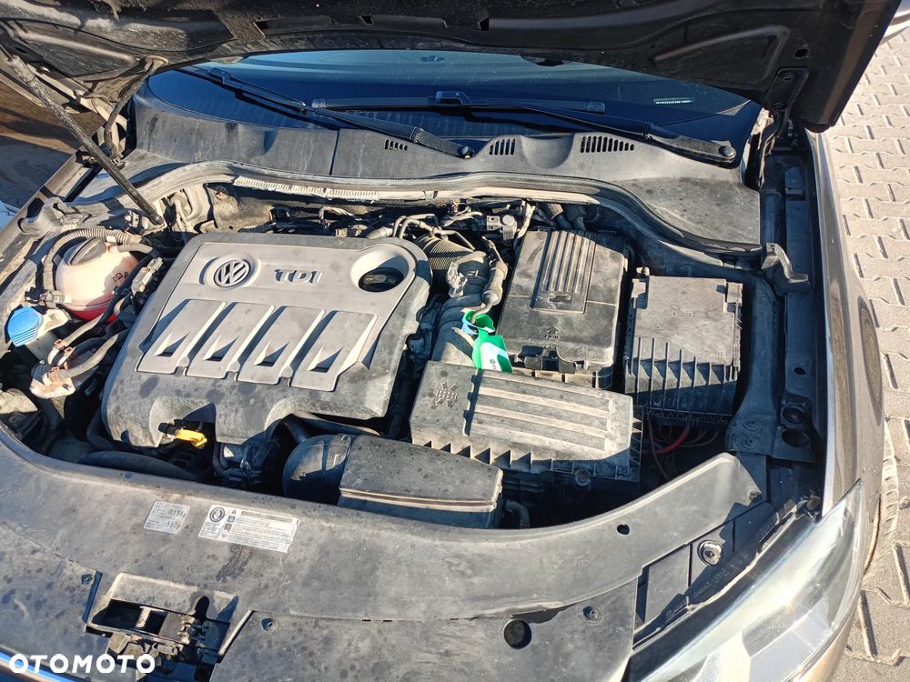 Volkswagen Passat 2.0 TDI Highline DSG - 12