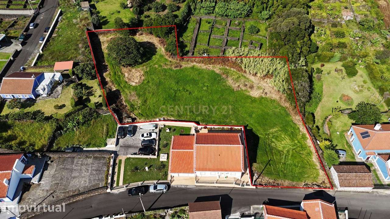 Terreno com 5.082 m² à Venda na Rua de Mangas – Biscoitos, Ilha Tercei - Grande imagem: 2/3