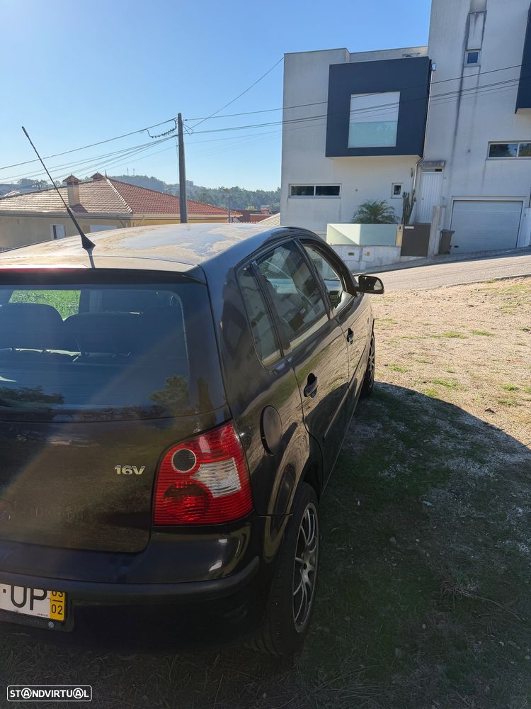 VW Polo - 2