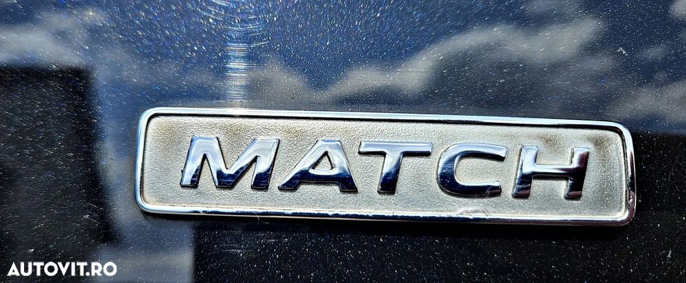 Volkswagen Golf 2.0 TDI DPF MATCH - 35