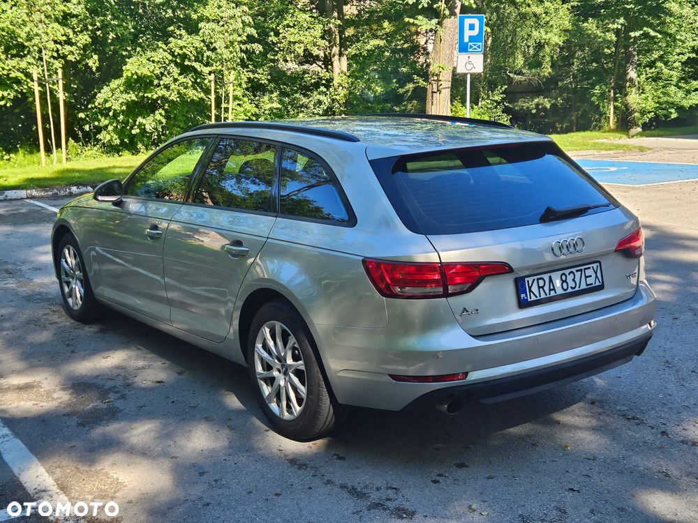 Audi A4 Avant 40 TFSI design - 6
