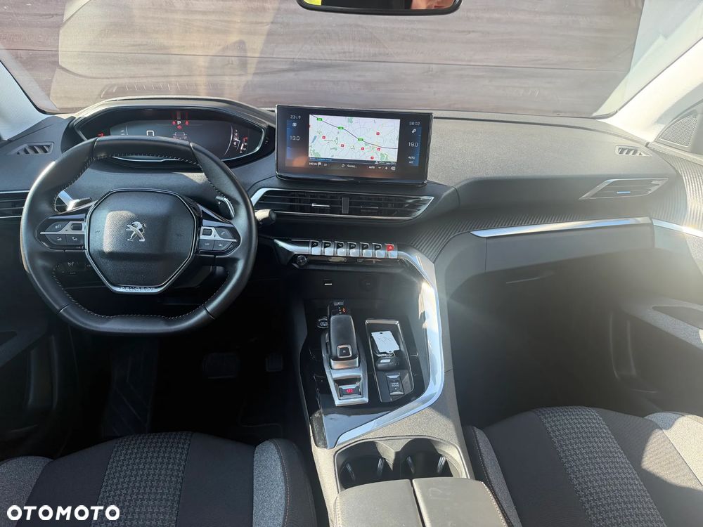 Peugeot 3008 - 18