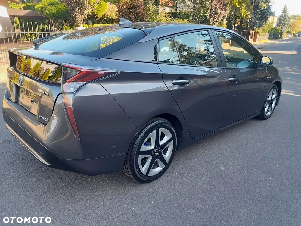 Toyota Prius - 6