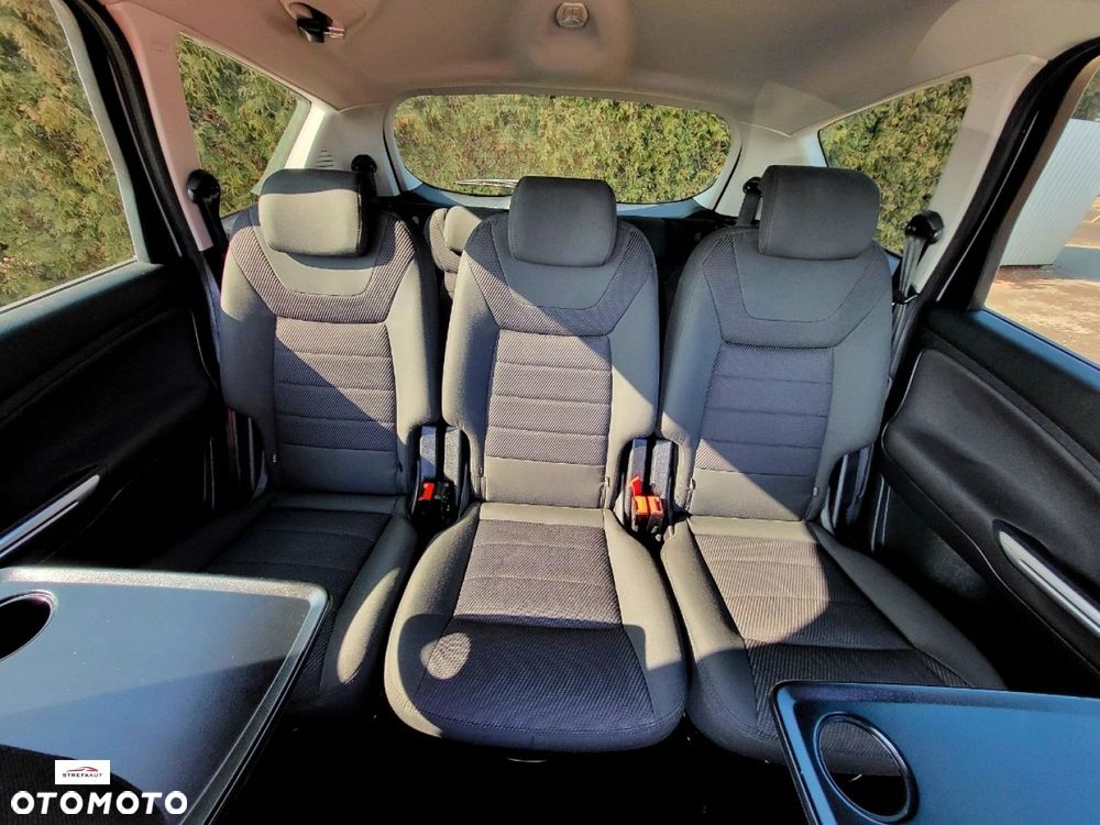 Ford S-Max - 24
