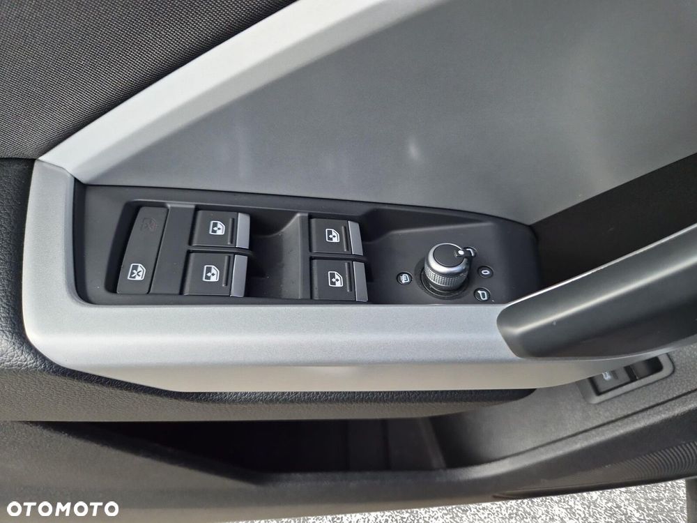 Audi Q3 Sportback - 13