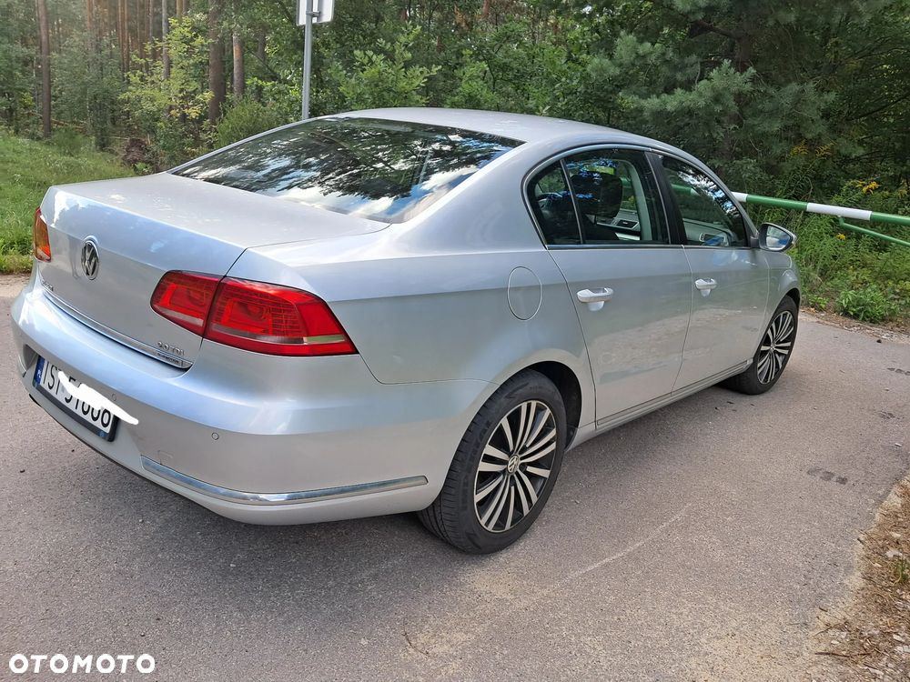Volkswagen Passat 2.0 TDI Edition 40 - 1