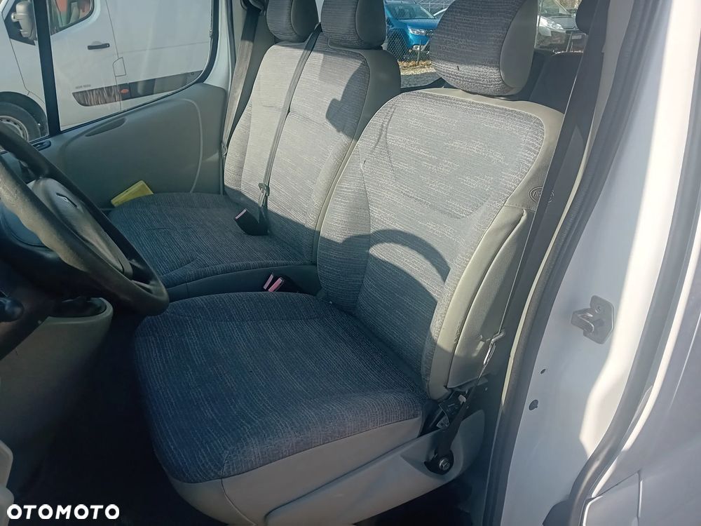 Renault Trafic - 17