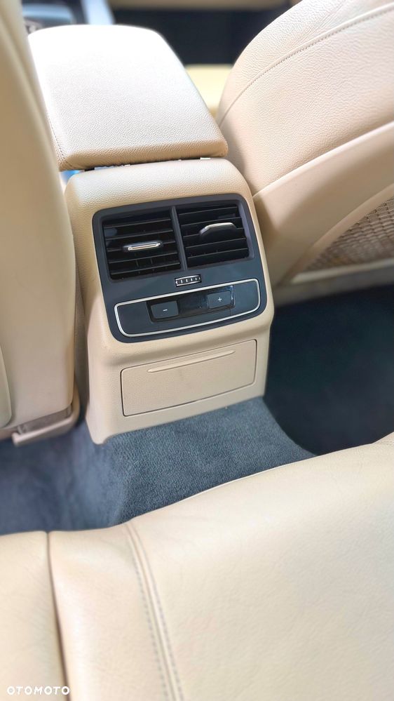 Audi A4 Allroad 2.0 TDI Quattro S tronic - 9