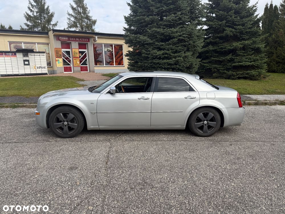 Chrysler 300C - 5