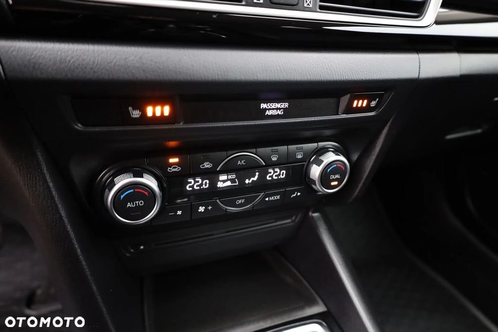 Mazda 3 SKYACTIV-G 120 KIZOKU - 12